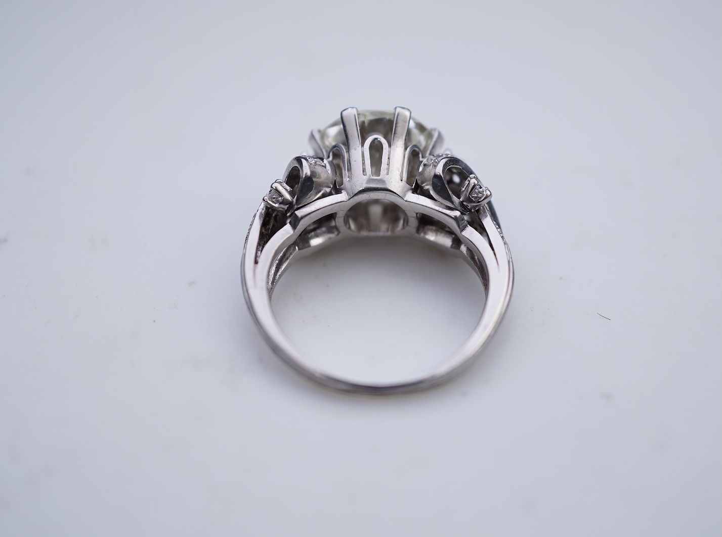 A diamond ring, mid 20th century